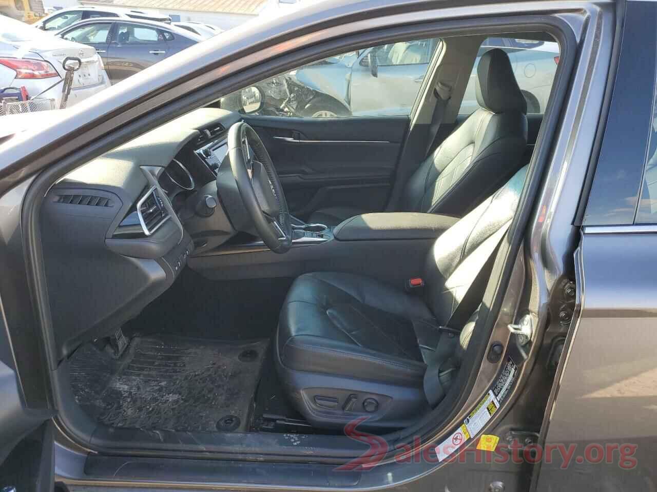 4T1B11HK1JU009247 2018 TOYOTA CAMRY