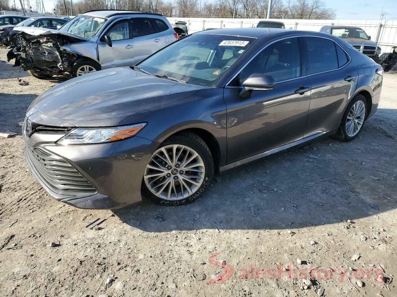 4T1B11HK1JU009247 2018 TOYOTA CAMRY