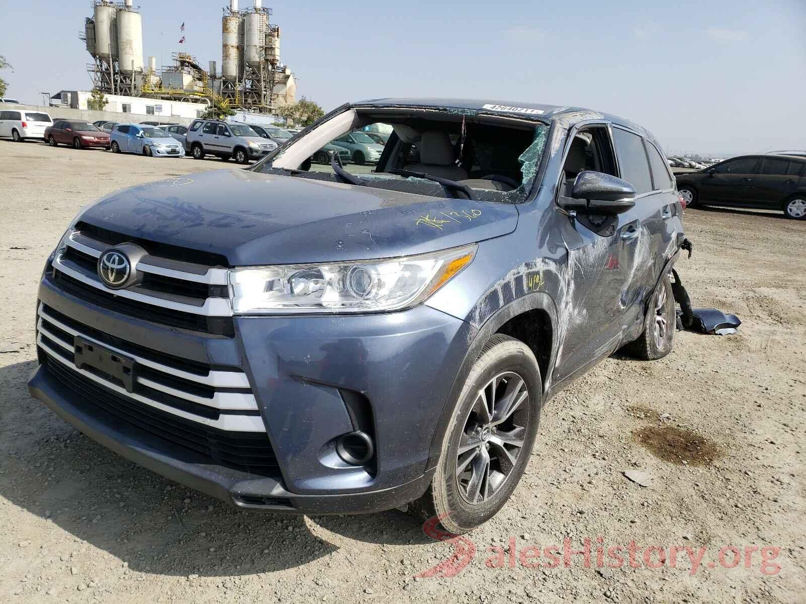 5TDZARFHXHS032260 2017 TOYOTA HIGHLANDER