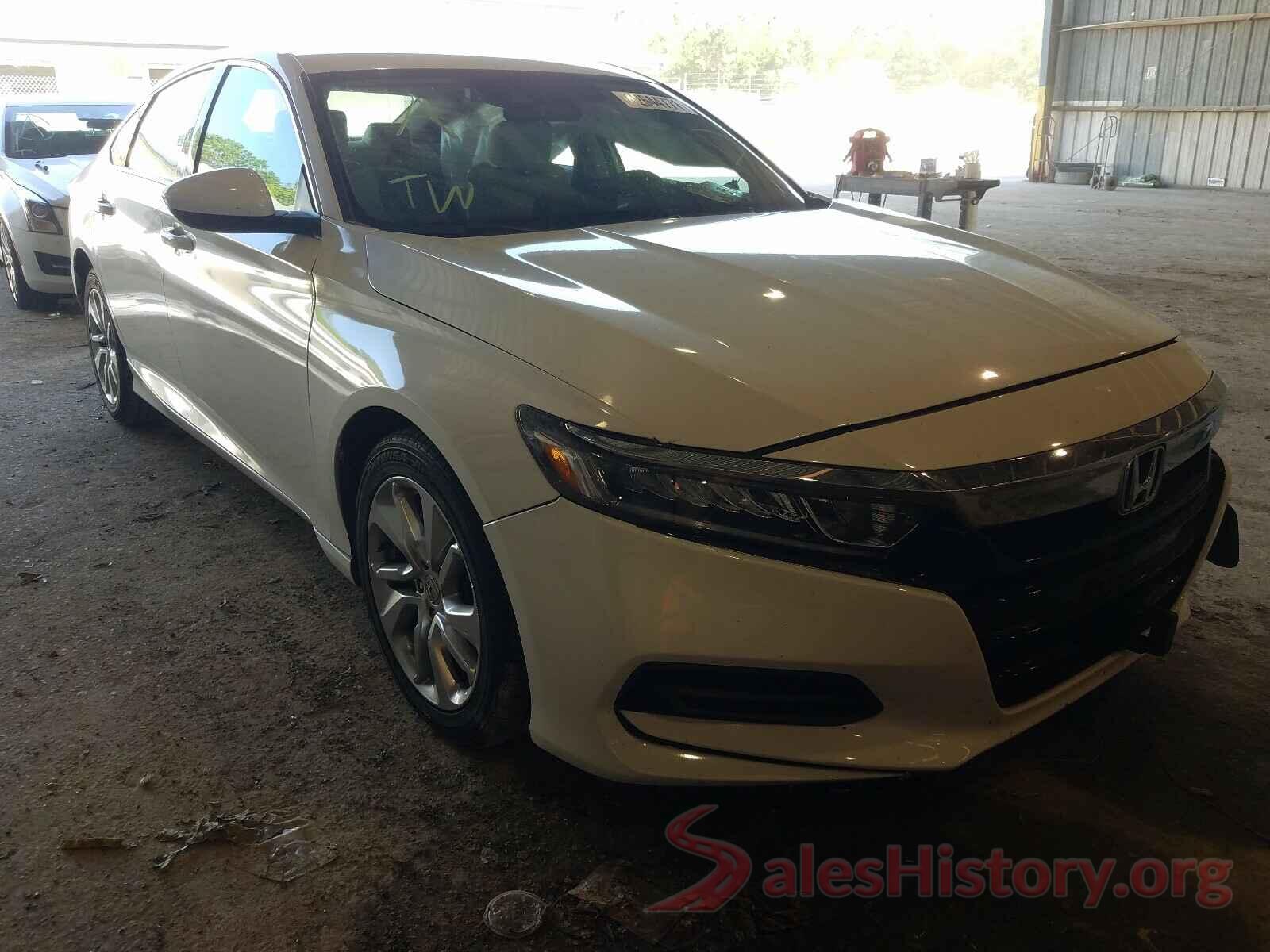 1HGCV1F19JA052728 2018 HONDA ACCORD