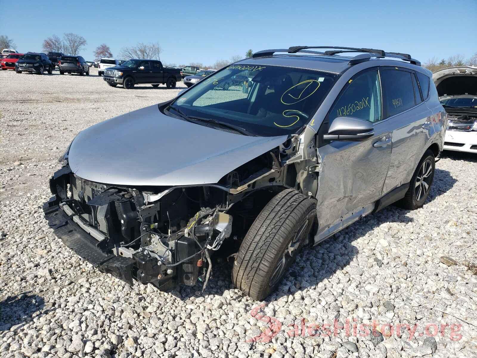 2T3RFREV7HW653298 2017 TOYOTA RAV4