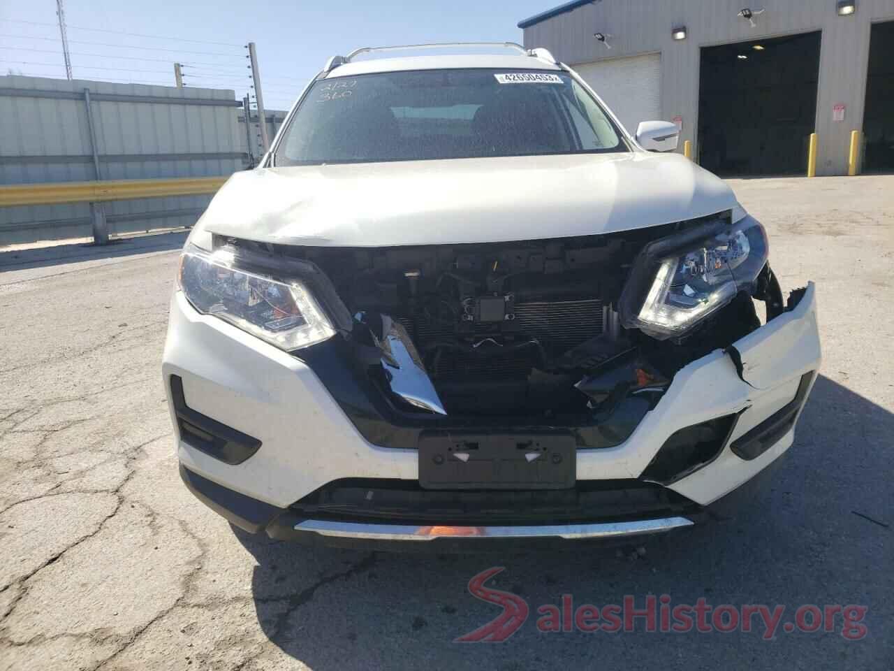 KNMAT2MT3JP609622 2018 NISSAN ROGUE