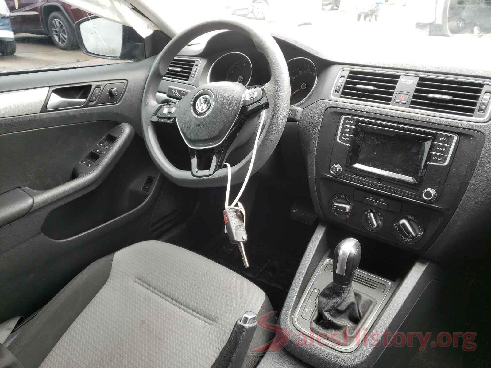 3VW2B7AJ5HM319676 2017 VOLKSWAGEN JETTA