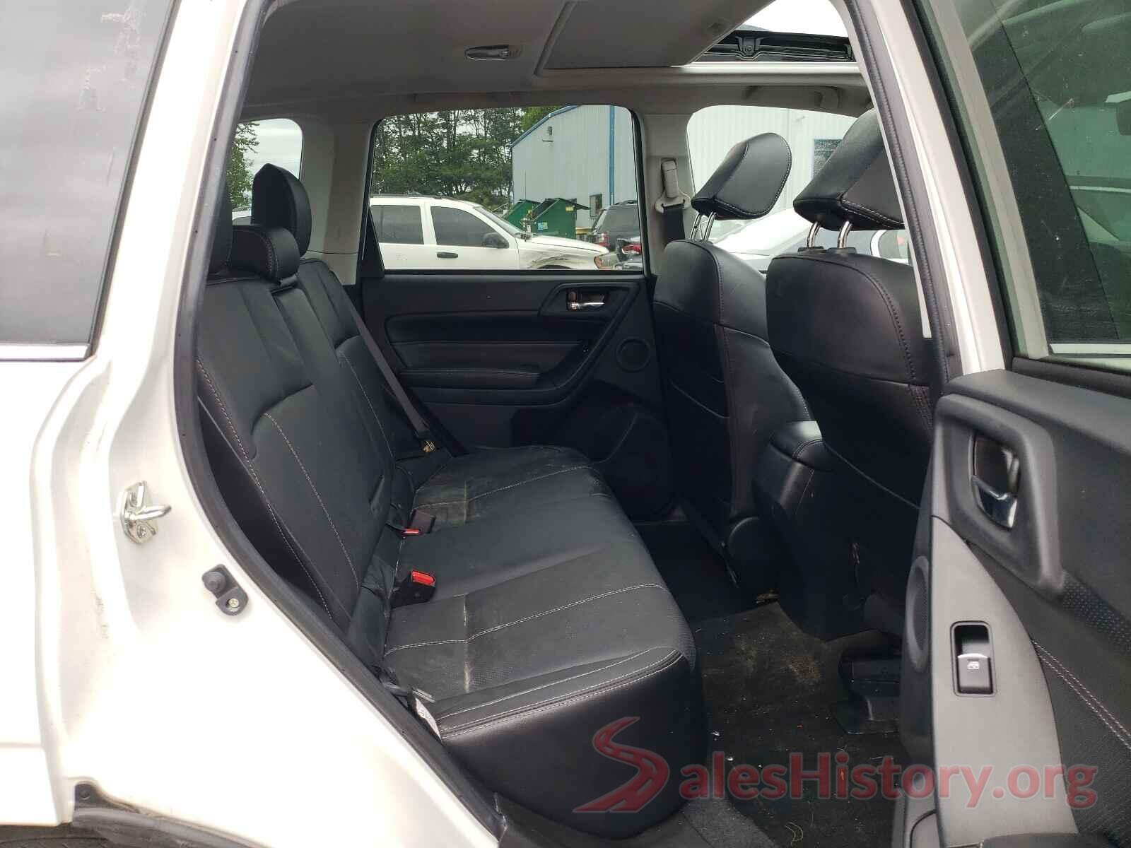 JF2SJAWC9JH501518 2018 SUBARU FORESTER