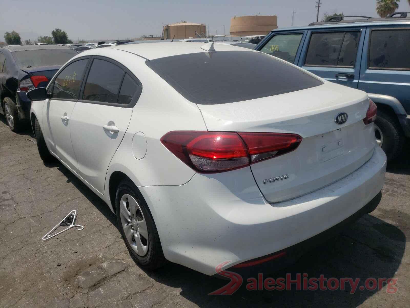 3KPFK4A70HE044381 2017 KIA FORTE