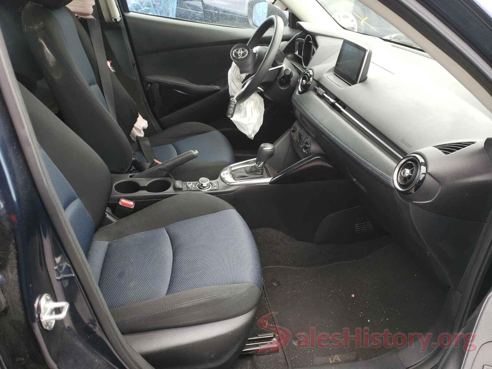 3MYDLBYV0JY318424 2018 TOYOTA YARIS