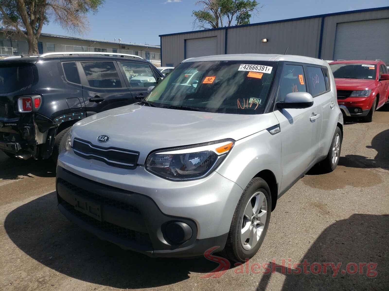 KNDJN2A26J7569915 2018 KIA SOUL