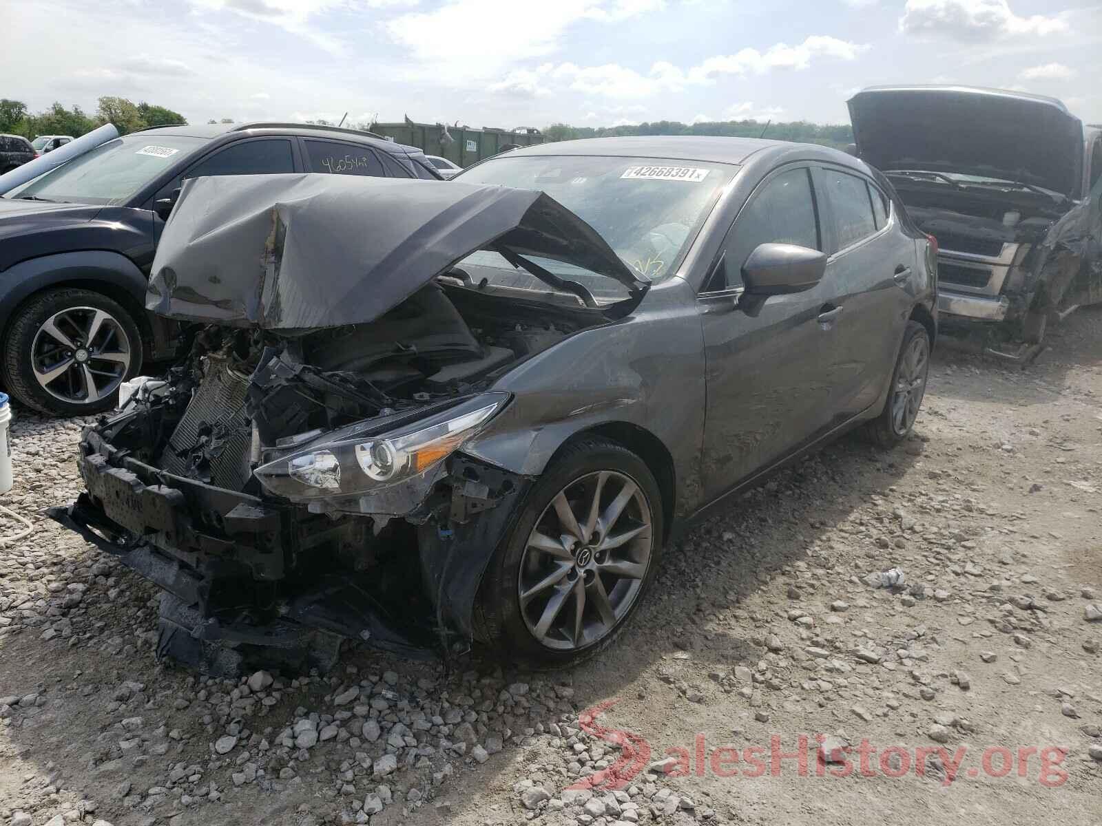 3MZBN1L32JM168398 2018 MAZDA 3