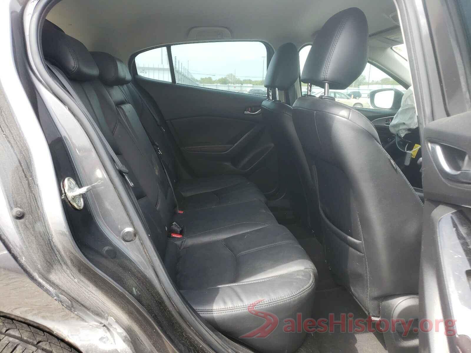 3MZBN1L32JM168398 2018 MAZDA 3