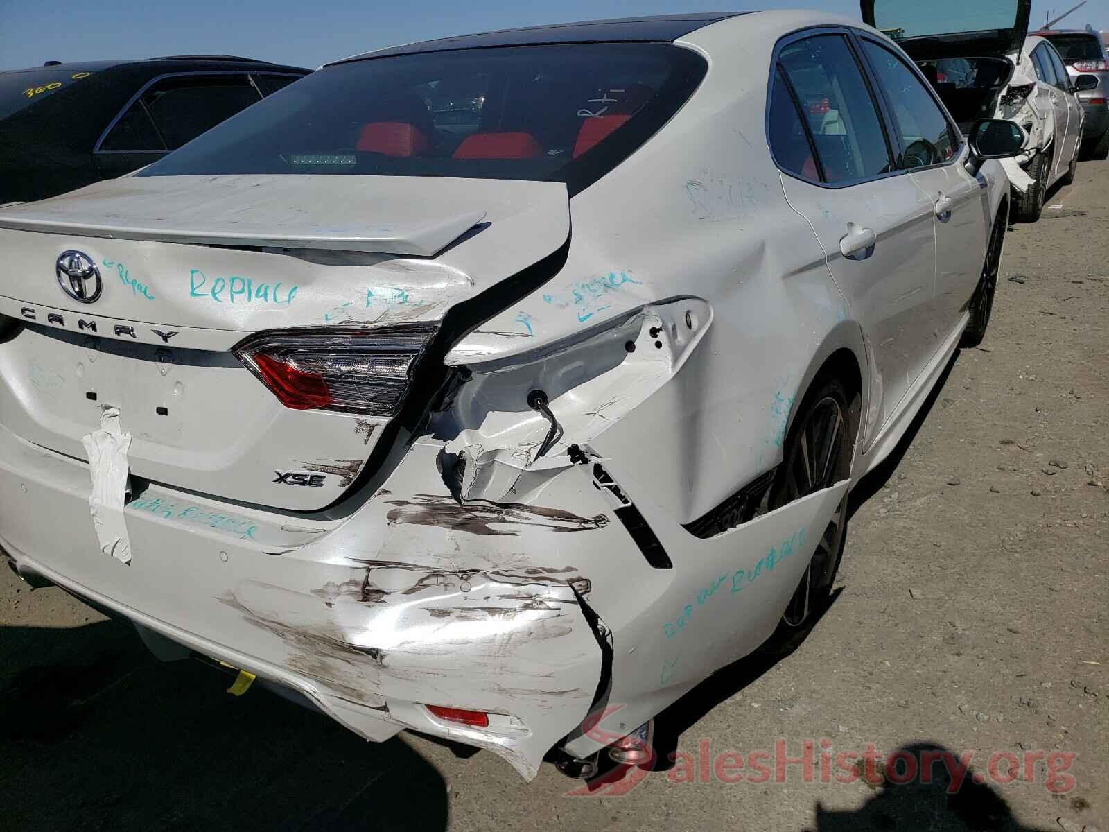 4T1B61HK8JU027133 2018 TOYOTA CAMRY