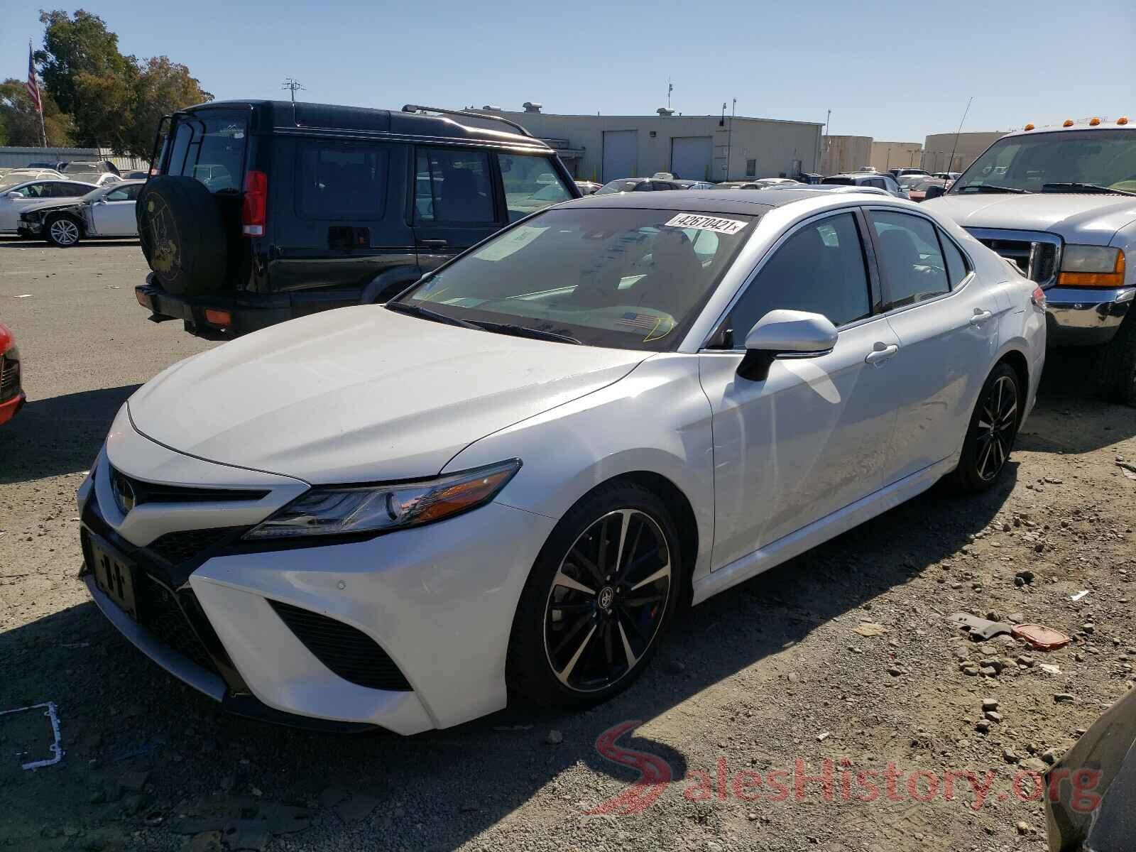 4T1B61HK8JU027133 2018 TOYOTA CAMRY