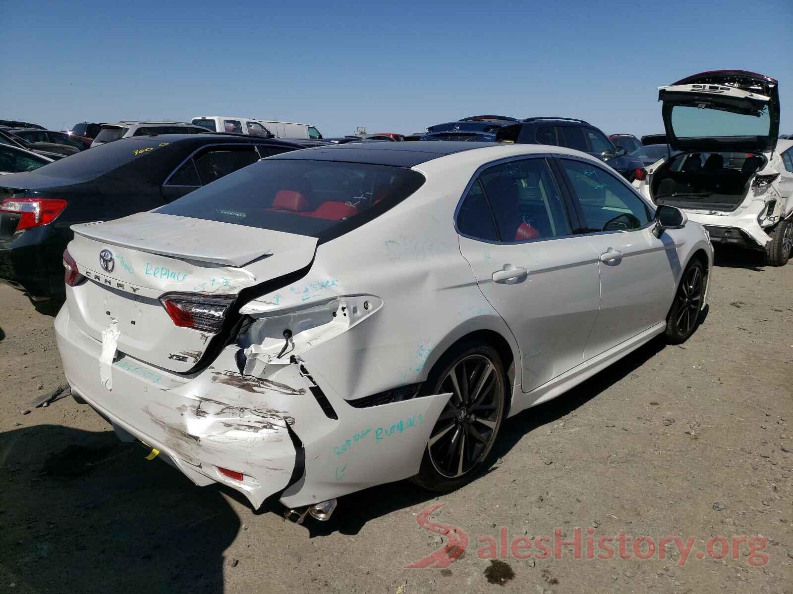 4T1B61HK8JU027133 2018 TOYOTA CAMRY