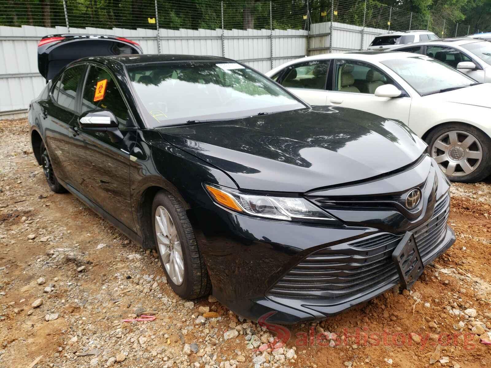 JTNB11HK5J3008625 2018 TOYOTA CAMRY