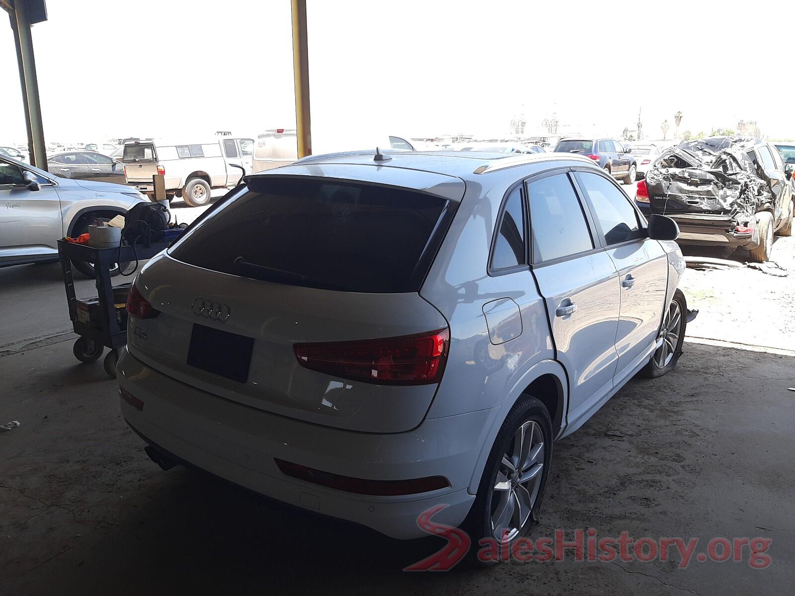 WA1BCCFSXJR002727 2018 AUDI Q3