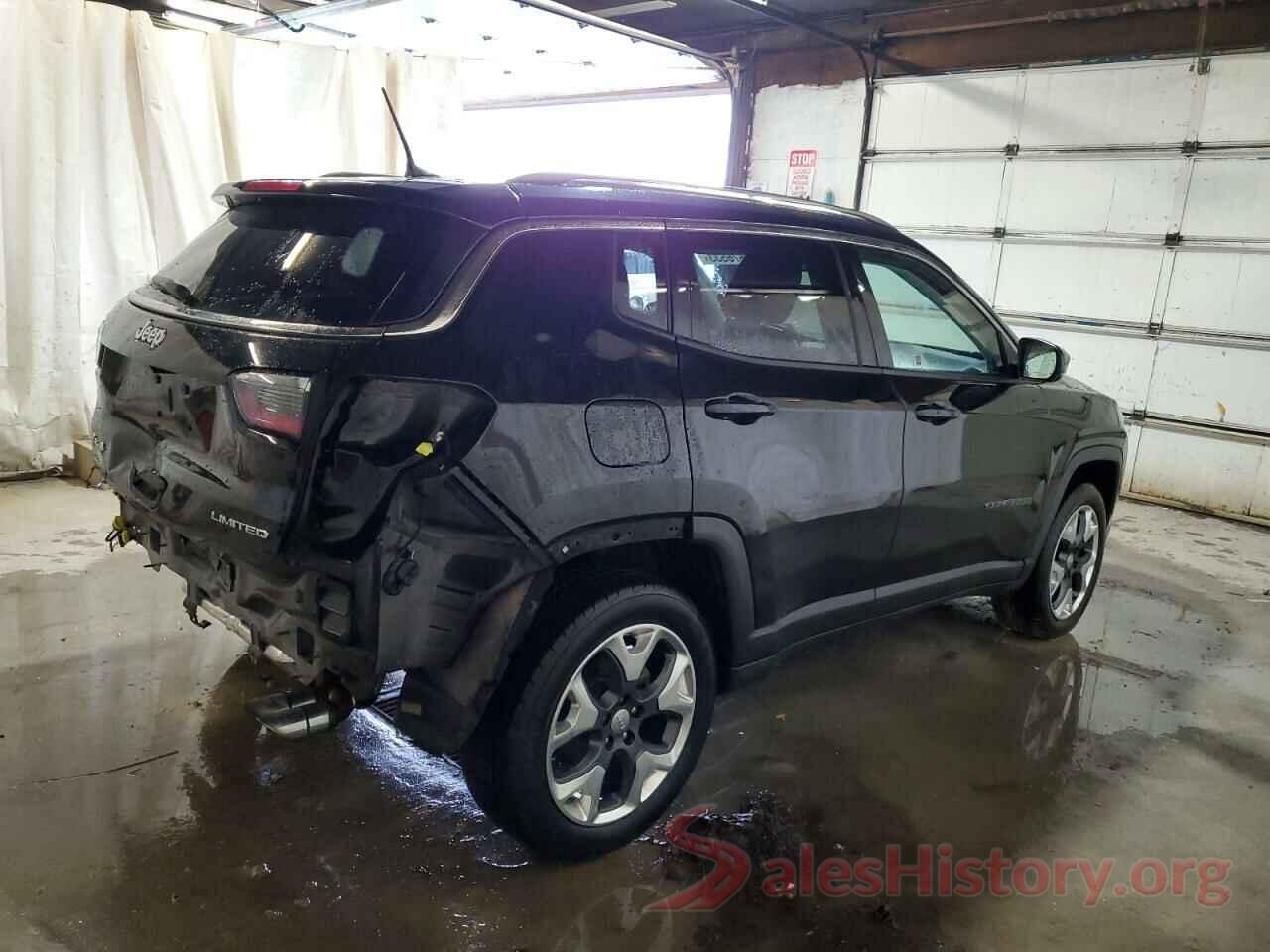 3C4NJDCB3JT332901 2018 JEEP COMPASS