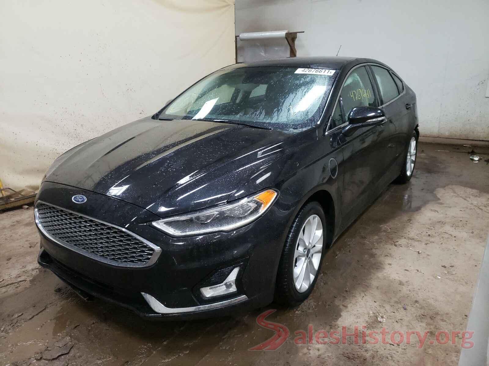 3FA6P0SU7KR215096 2019 FORD FUSION