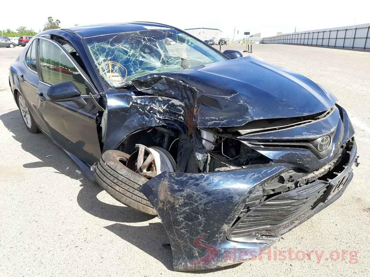 JTNB11HK0J3036137 2018 TOYOTA CAMRY