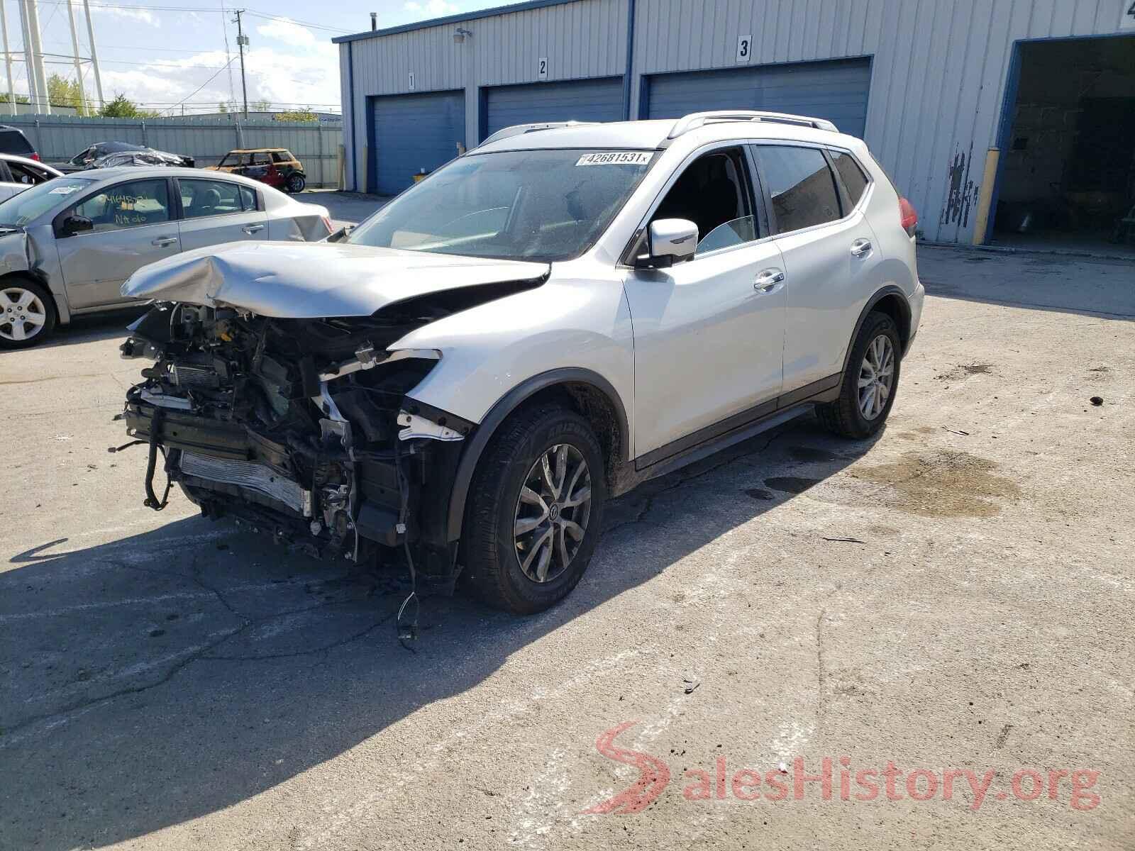 KNMAT2MVXJP517991 2018 NISSAN ROGUE