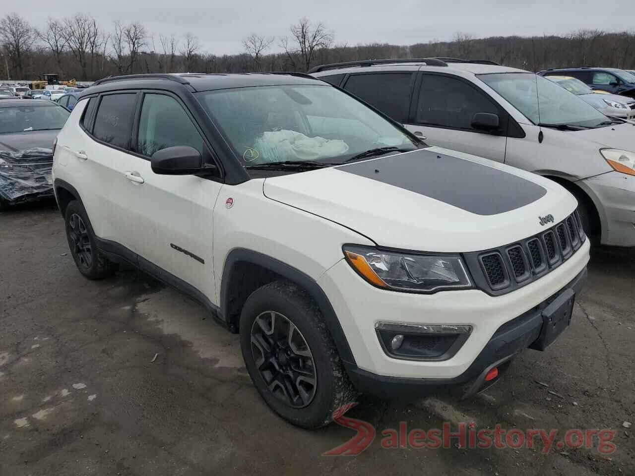 3C4NJDDB2KT728530 2019 JEEP COMPASS