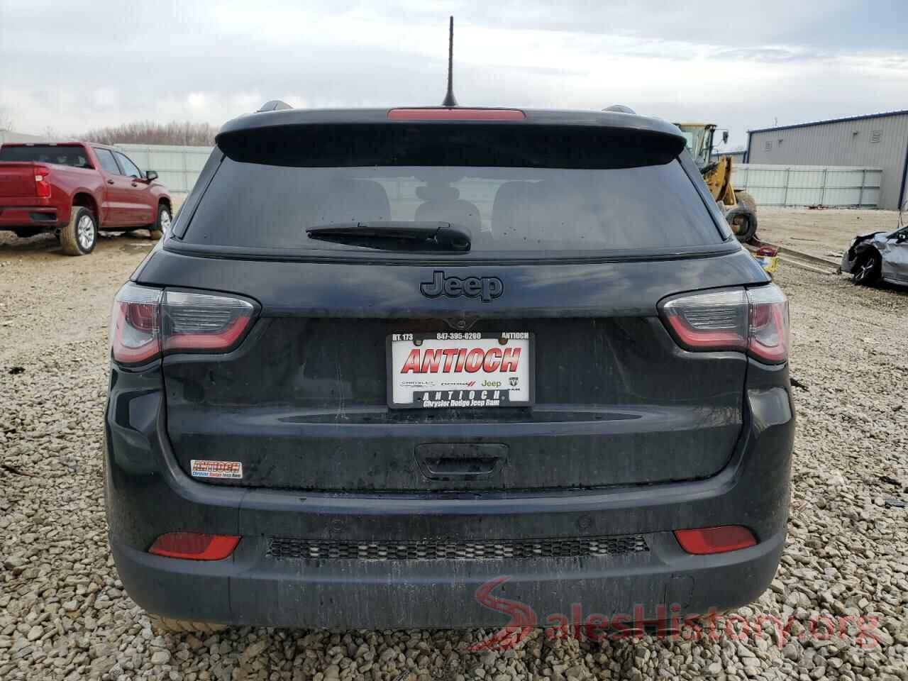 3C4NJCCB6KT727120 2019 JEEP COMPASS