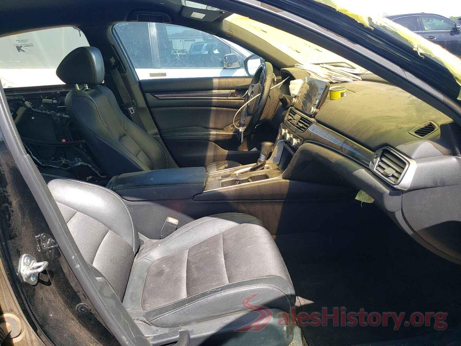 1HGCV1F3XJA173320 2018 HONDA ACCORD