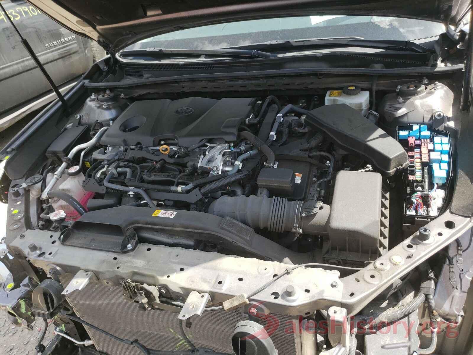 4T1B21HK9JU506771 2018 TOYOTA CAMRY