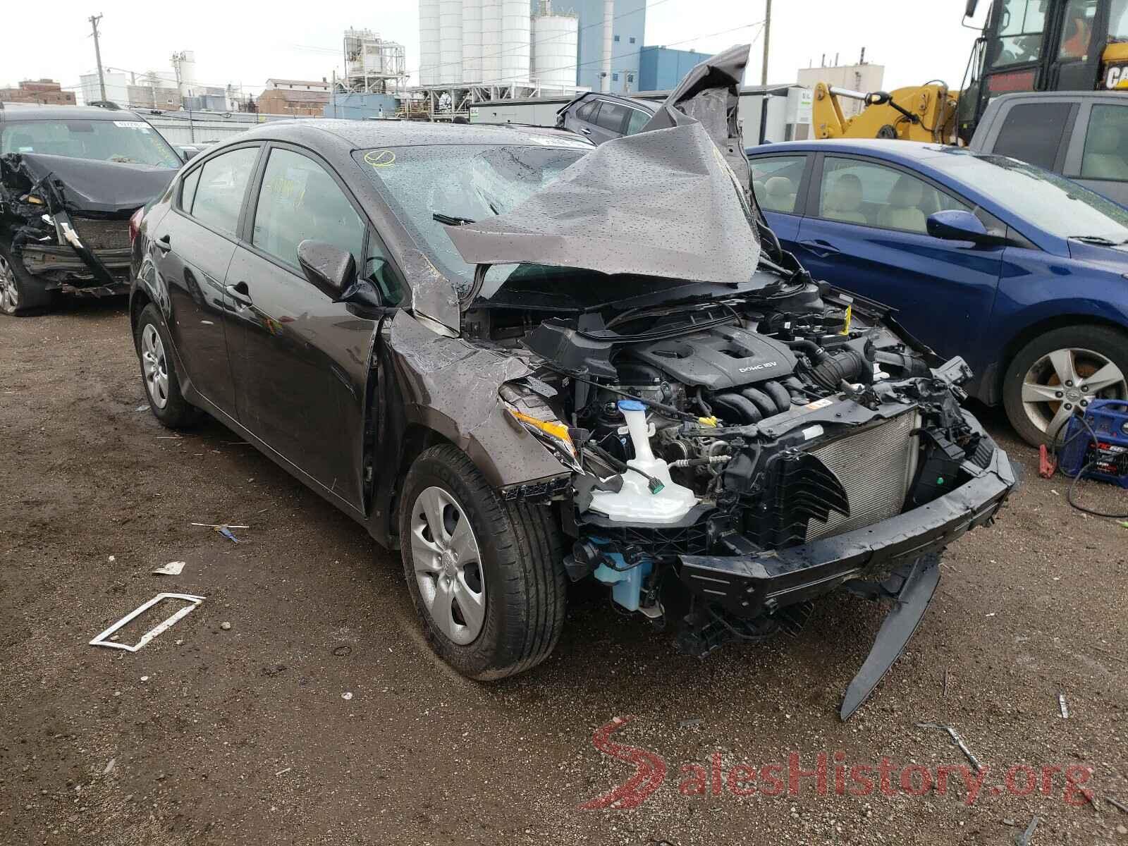 3KPFK4A70HE025958 2017 KIA FORTE