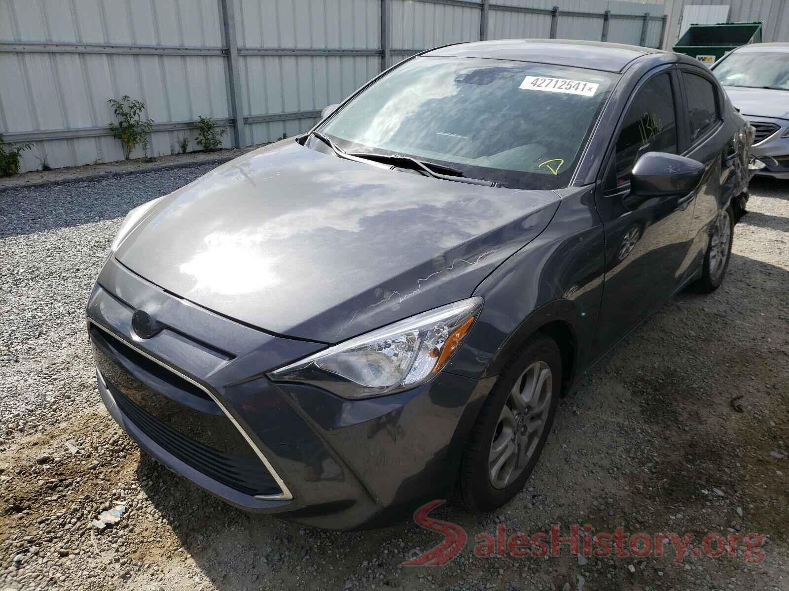 3MYDLBYV1HY161657 2017 TOYOTA YARIS