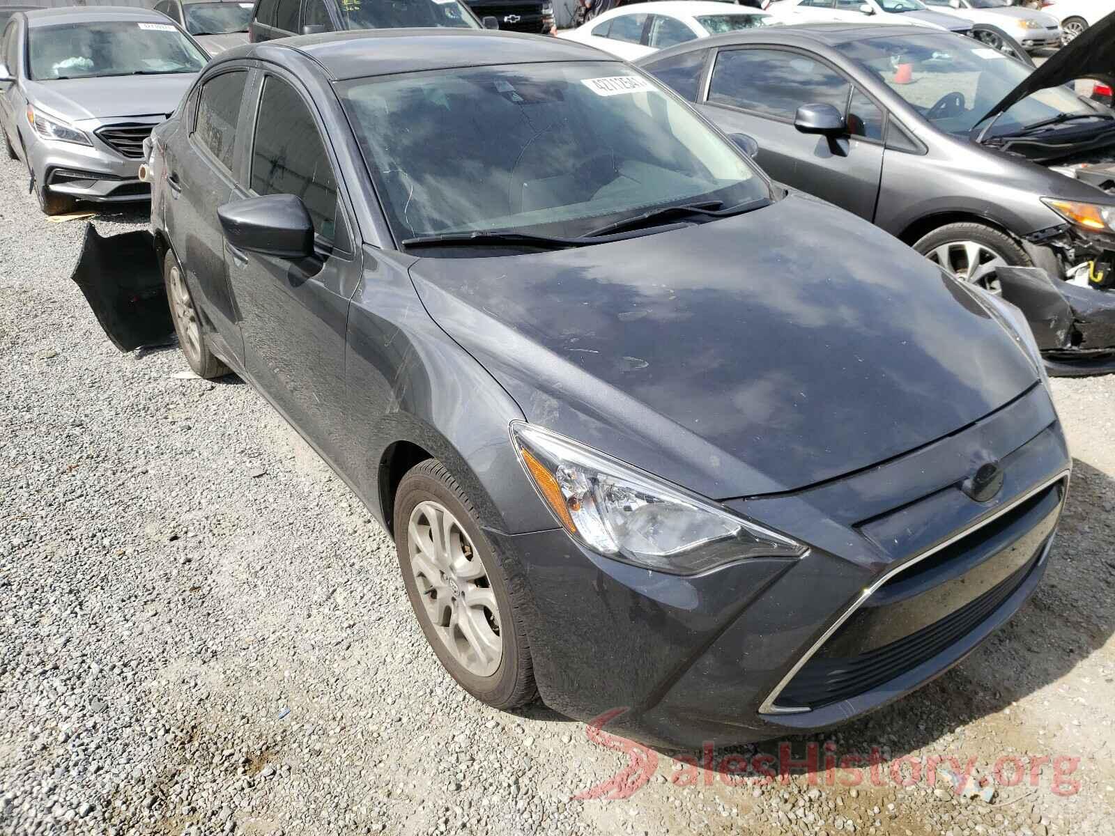 3MYDLBYV1HY161657 2017 TOYOTA YARIS