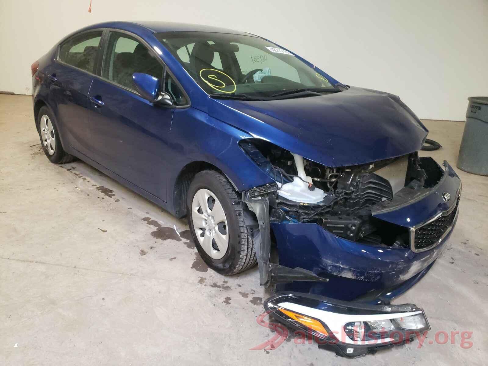 3KPFK4A76JE258376 2018 KIA FORTE