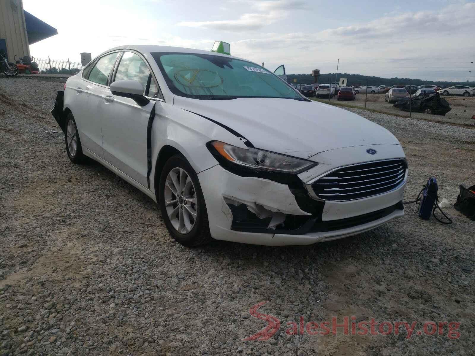 3FA6P0HD8KR246137 2019 FORD FUSION