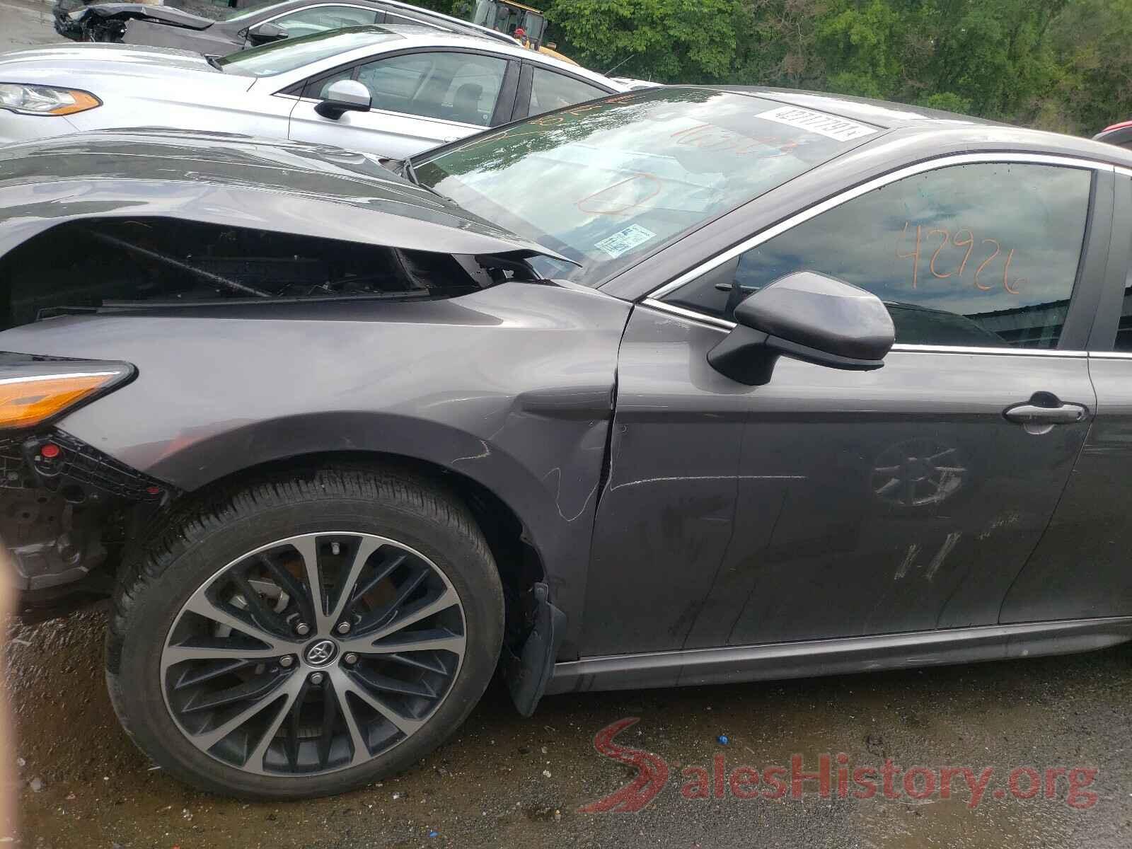 4T1B11HK2KU163323 2019 TOYOTA CAMRY