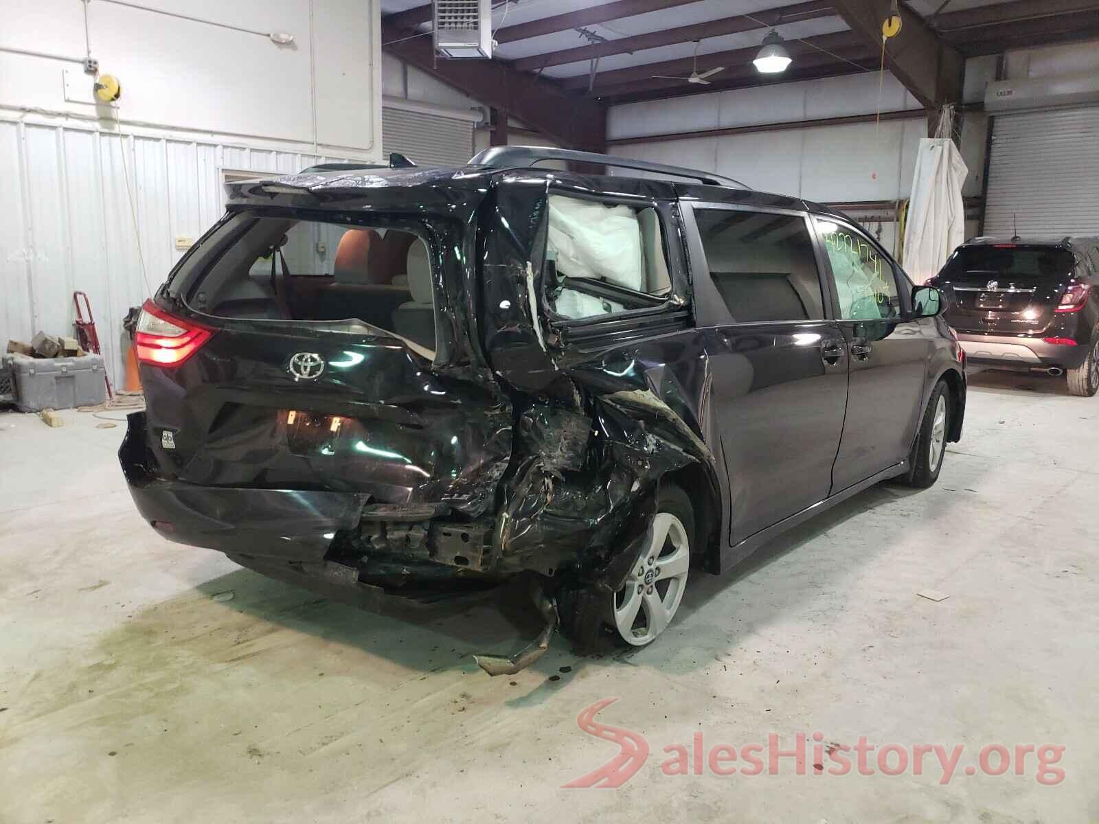 5TDKZ3DCXKS019059 2019 TOYOTA SIENNA