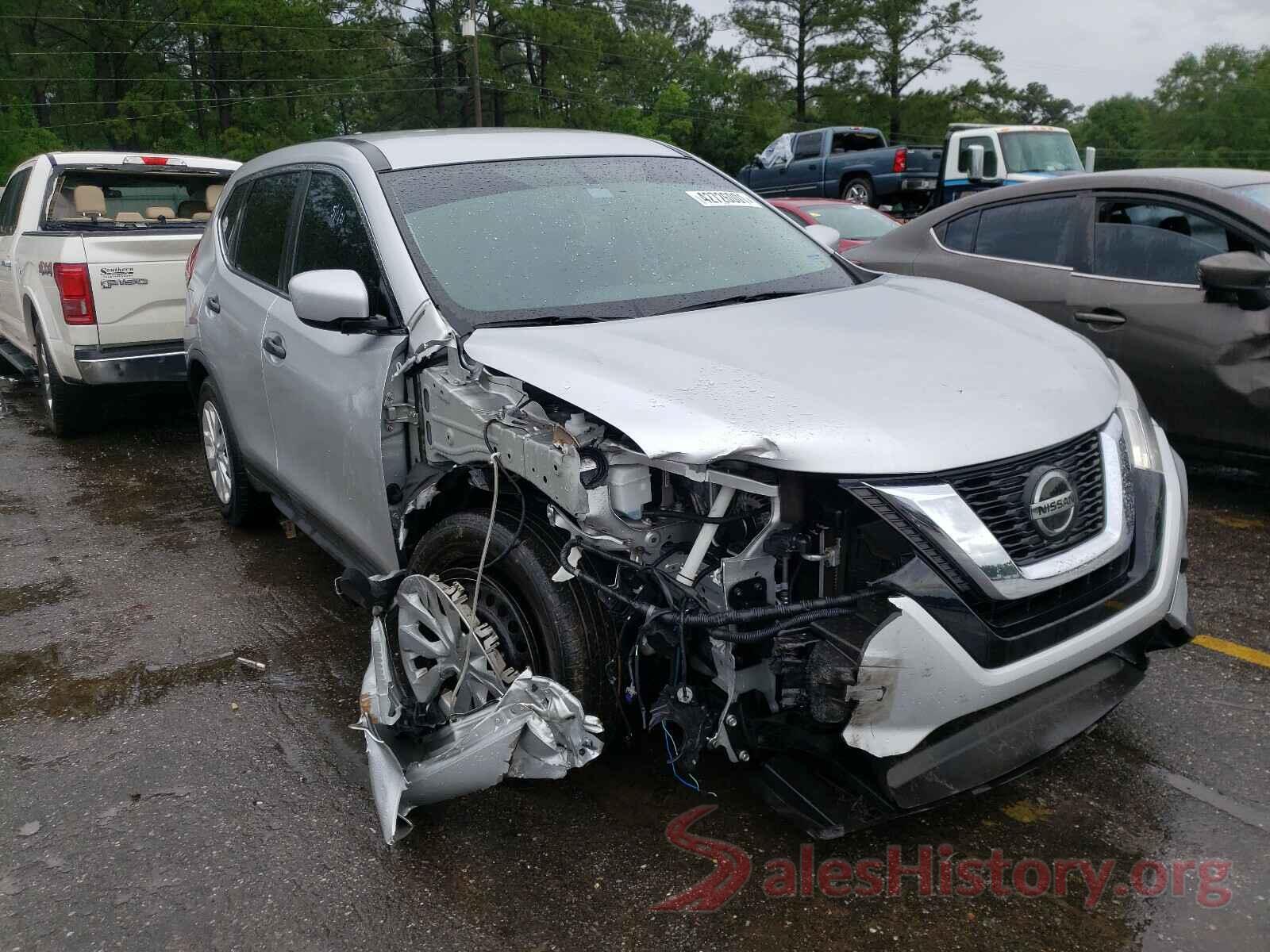 KNMAT2MT1JP609778 2018 NISSAN ROGUE