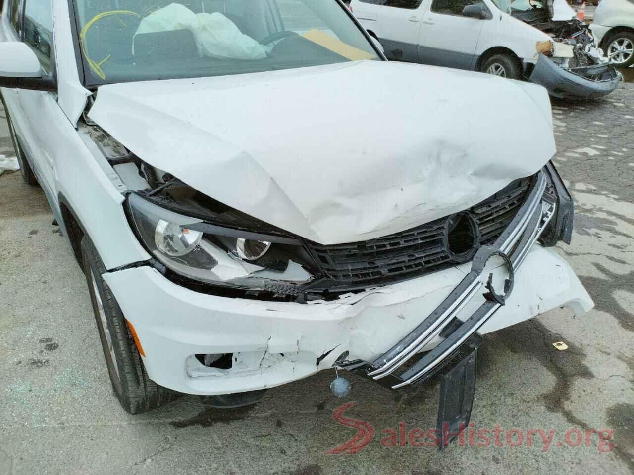 WVGRV7AX7HK002773 2017 VOLKSWAGEN TIGUAN