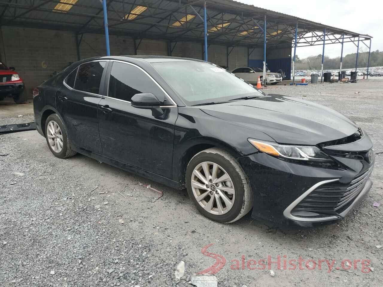 4T1C11AK7MU565324 2021 TOYOTA CAMRY