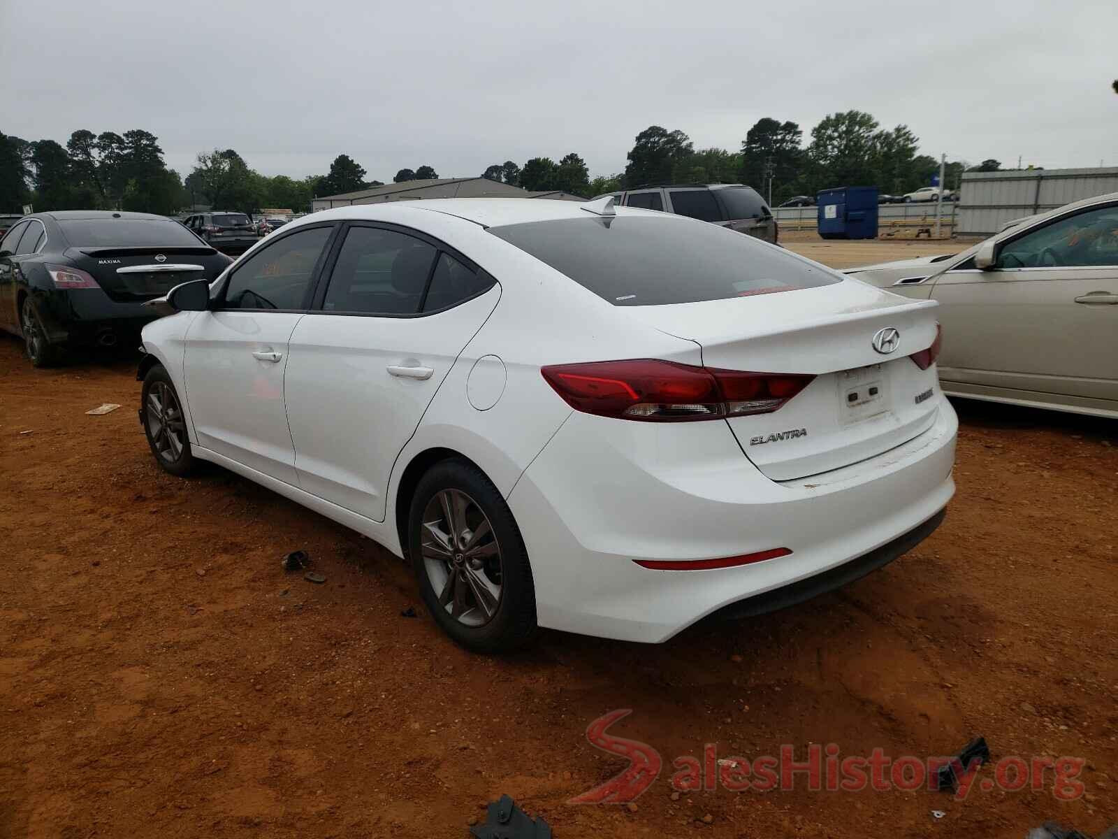 5NPD84LF4JH268880 2018 HYUNDAI ELANTRA