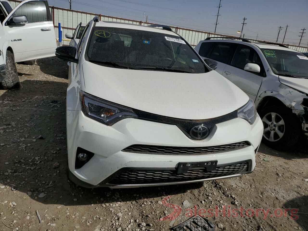 JTMNFREV4HD106923 2017 TOYOTA RAV4