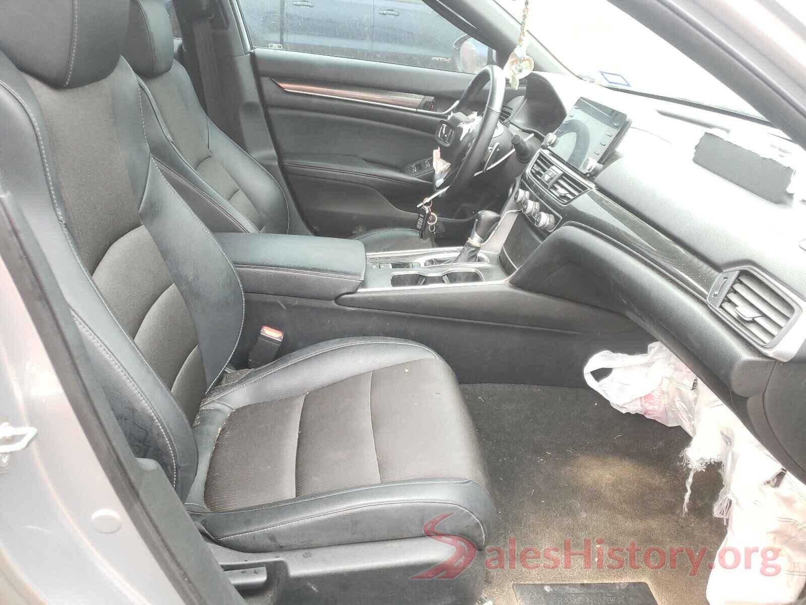 1HGCV1F34JA161664 2018 HONDA ACCORD