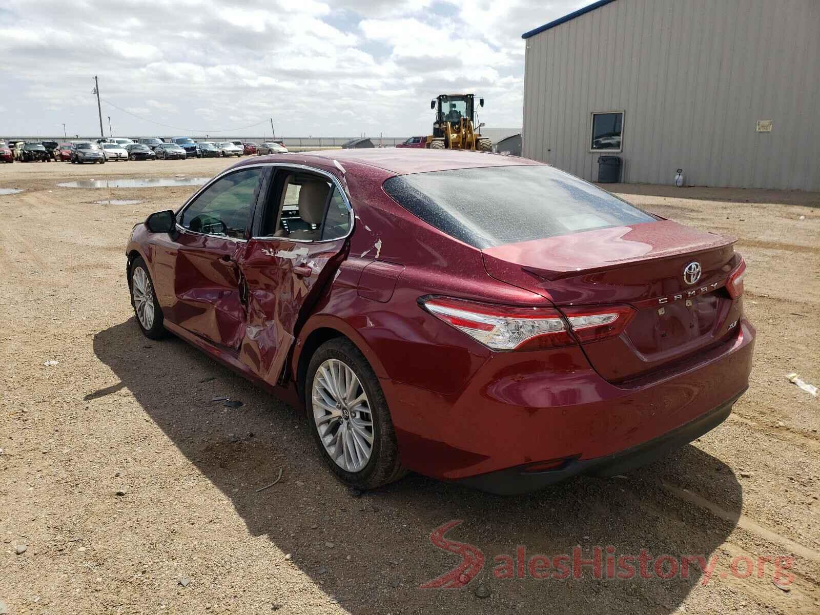 4T1B11HK0JU610648 2018 TOYOTA CAMRY