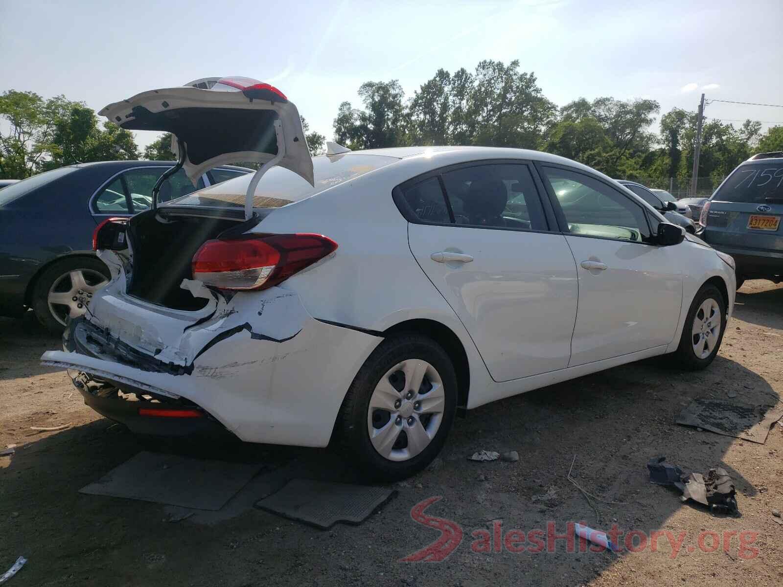 3KPFK4A7XHE052570 2017 KIA FORTE