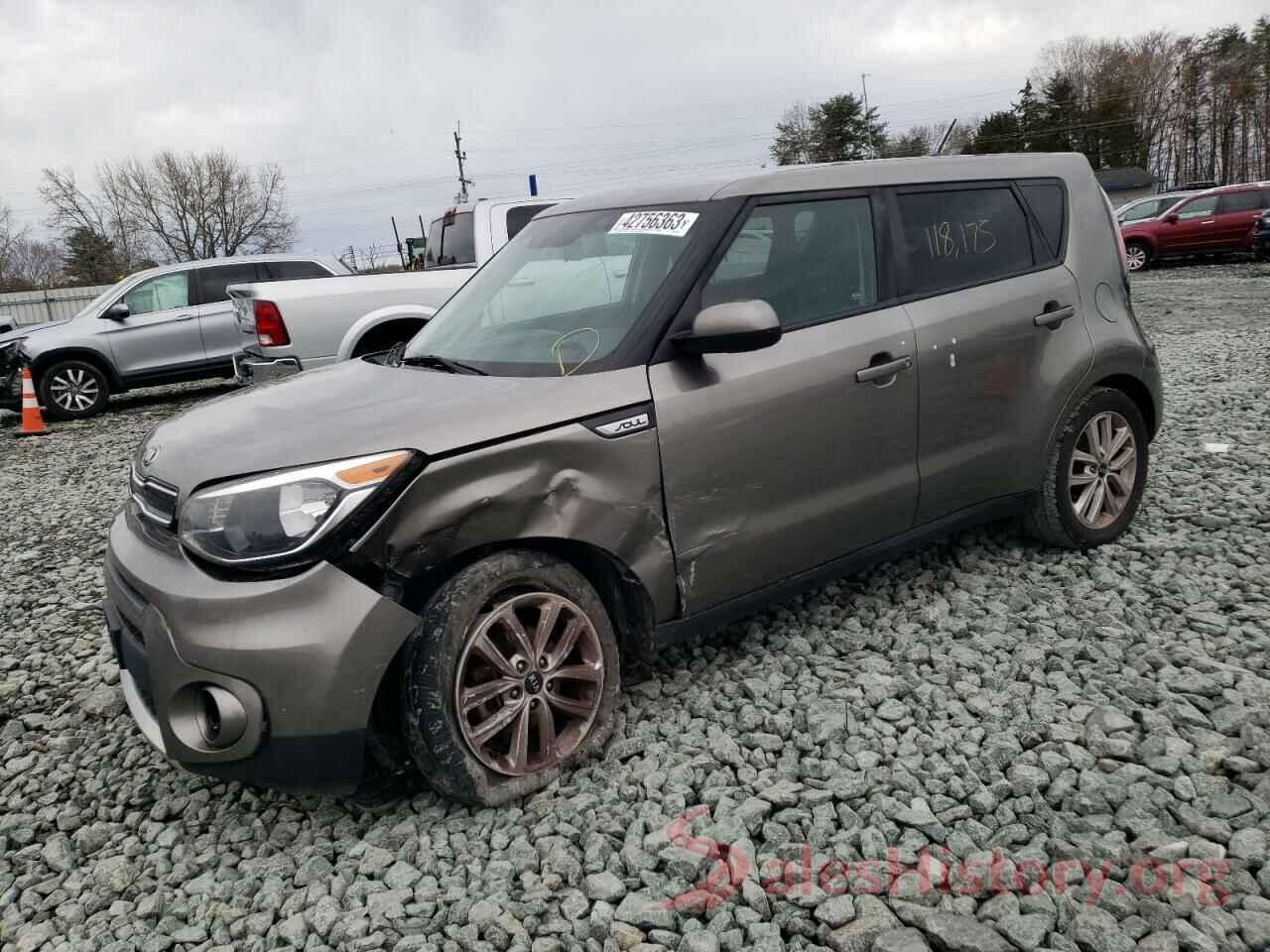 KNDJP3A51J7595106 2018 KIA SOUL