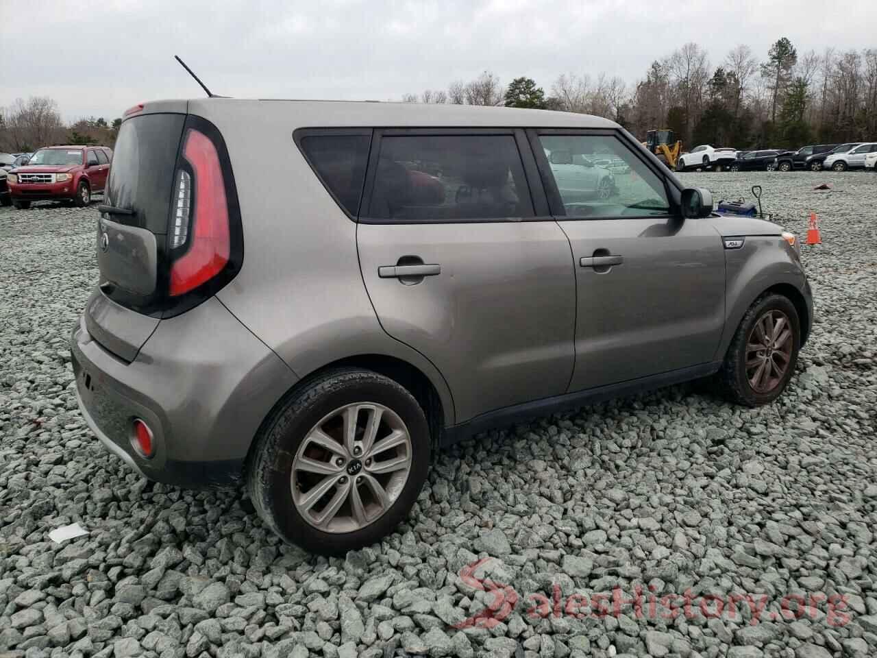 KNDJP3A51J7595106 2018 KIA SOUL