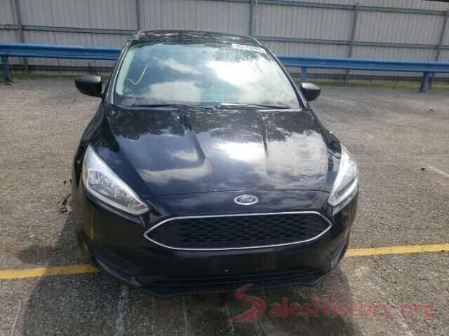 1FADP3E25JL307906 2018 FORD FOCUS