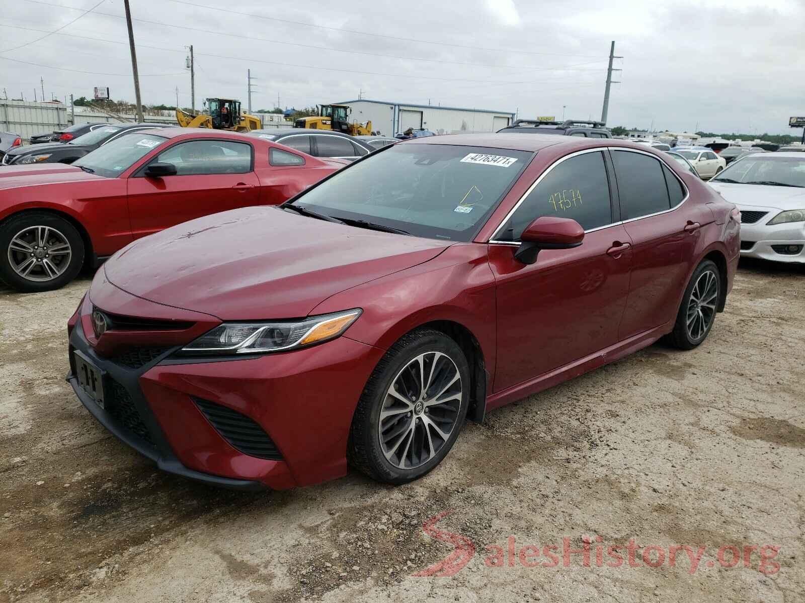 4T1B11HK1JU556826 2018 TOYOTA CAMRY