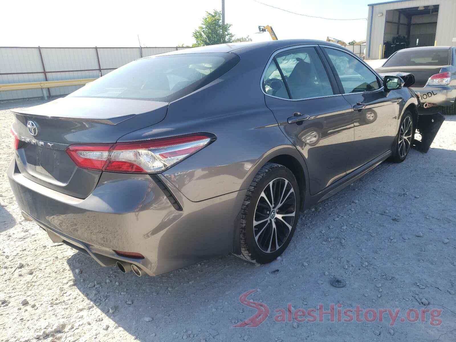 4T1B11HK9JU648766 2018 TOYOTA CAMRY