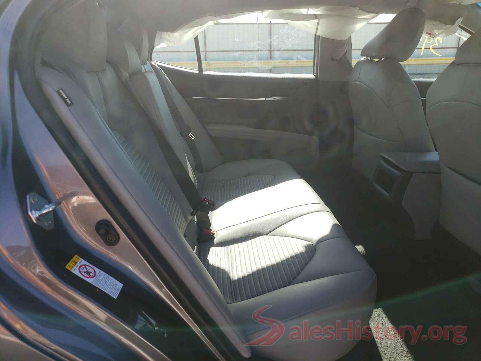 4T1B11HK9JU648766 2018 TOYOTA CAMRY