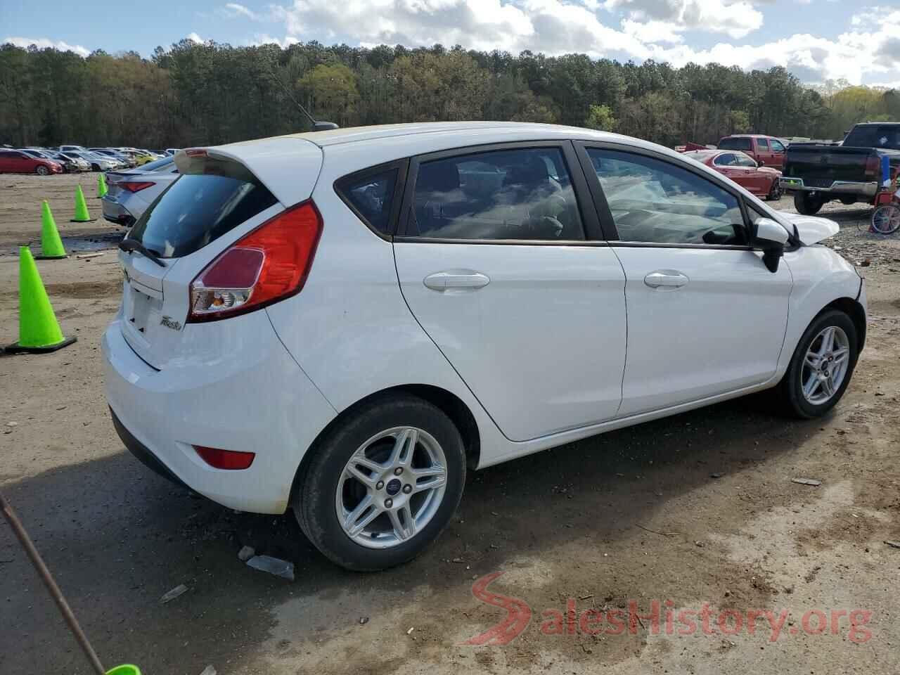 3FADP4EJ2JM107304 2018 FORD FIESTA