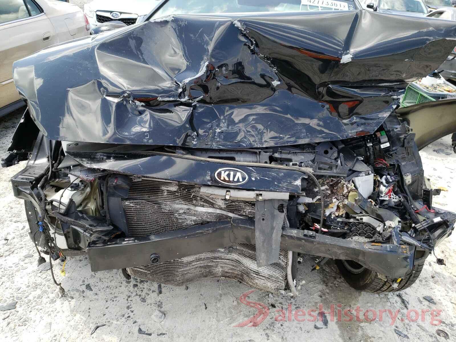 KNALC4J12H5069836 2017 KIA CADENZA