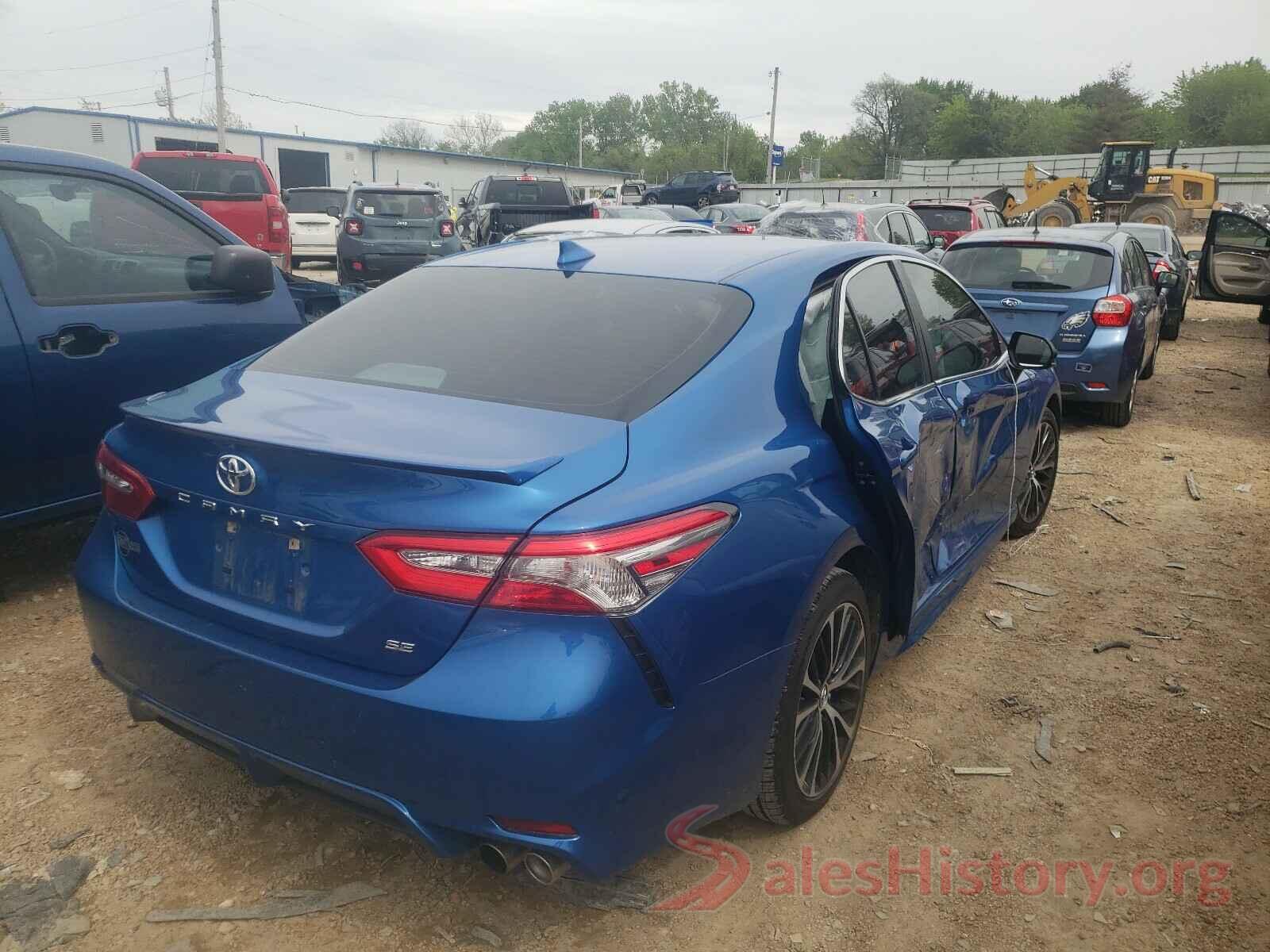 4T1B11HK8KU175766 2019 TOYOTA CAMRY